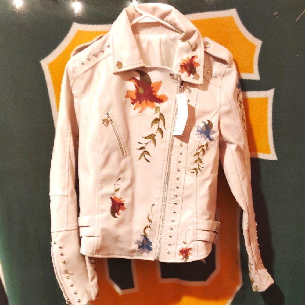 Lyvarey Lin®Embroidered Floral Women's Jacket